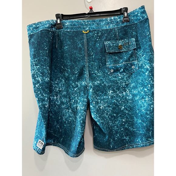 Reef Men's Boardshorts Swim trunk, beach Blue Size 38 - Picture 2 of 7